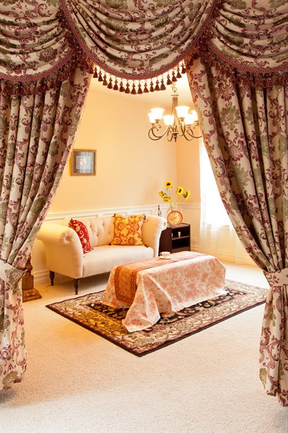 Picture of Rosy Queen 100''