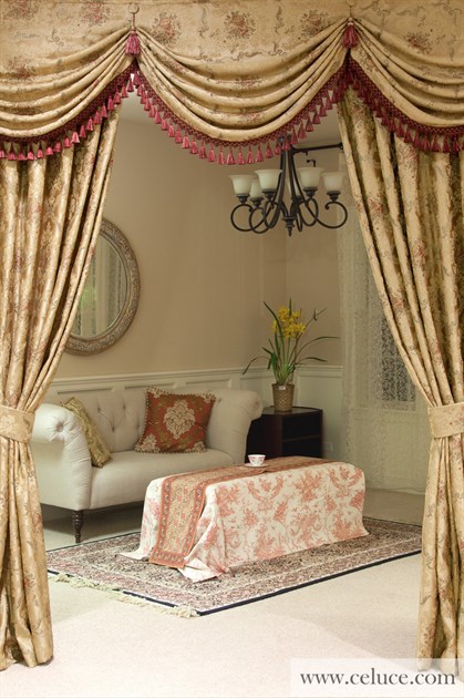Picture of Versailles Rose - Austrian Swag Style