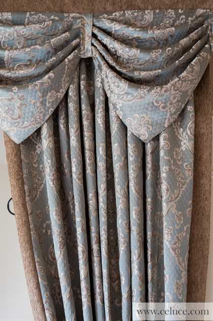 Picture of Egyptian Blue Lotus Full Set 100''W