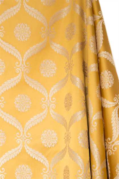 Picture of Yellow Gold Silk Blend